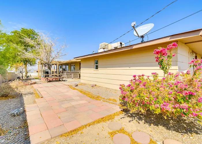 Water Views & Close To Beach: In Havasu