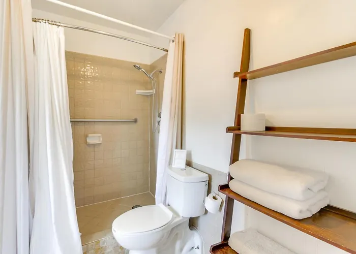 Water Views & Close To Beach: In Havasu * Lake Havasu City